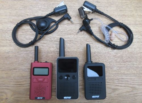 Our range of small walkie-talkies and earpieces for restaurants